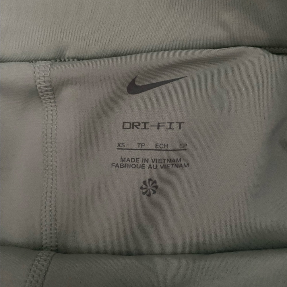Nike skort - Picture 7 of 7